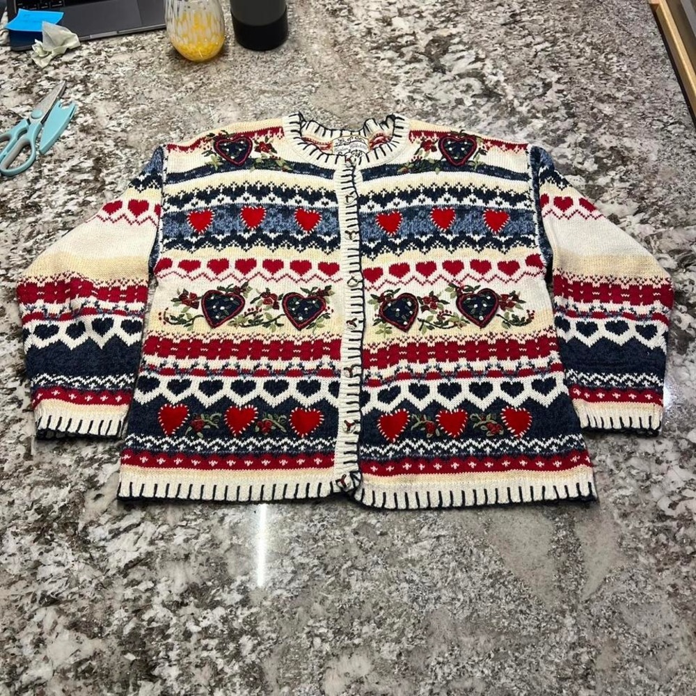Vintage 1990s heard knit sweater cardigan  Size large
